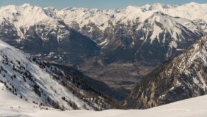 Risoul vs Vars : quelle station de ski pour vous ?