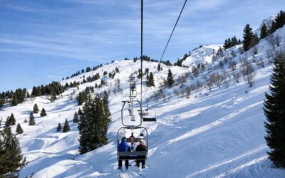 Vacances au ski en famille : comment réussir son séjour à la montagne ?